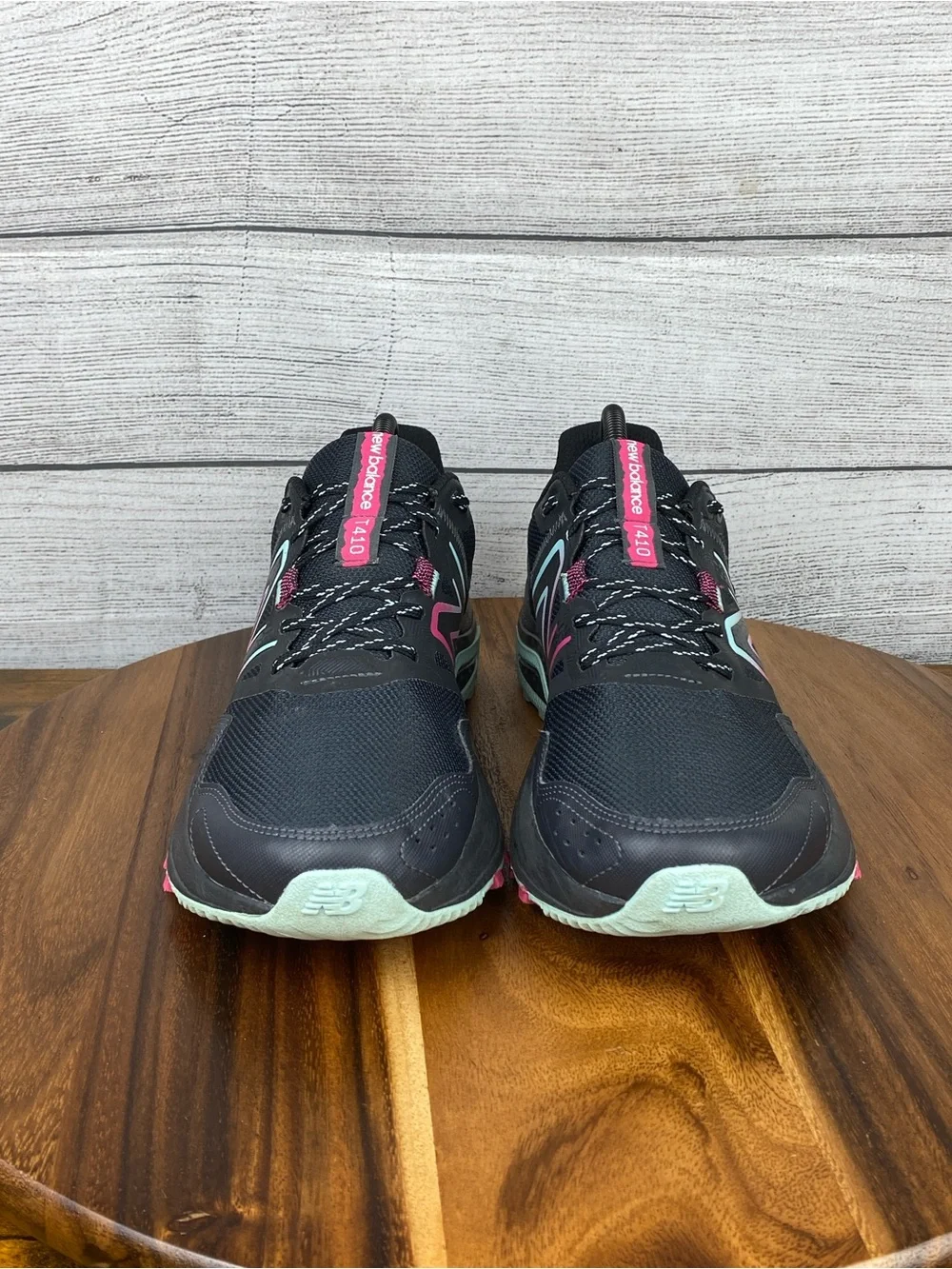 New Balance 410 V8 Trail Running Shoe Black Pink Blue WT410LC8 Women’s Size 10
